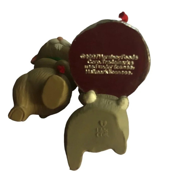 VINTAGE HALLMARK Merry Miniatures "Hershey's" Mice & Hershey's Kiss 2pc Figurine - Picture 6 of 7